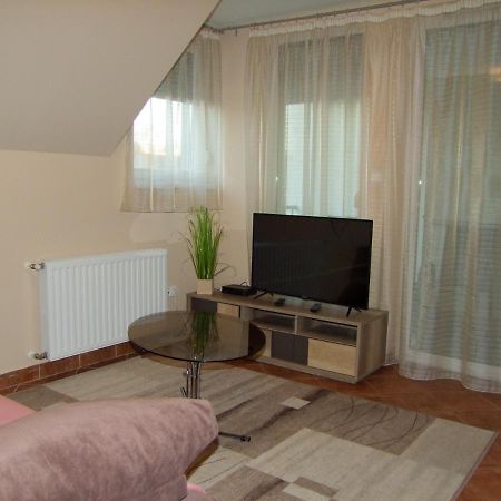 Greta Apartman Хайдусобосло Экстерьер фото