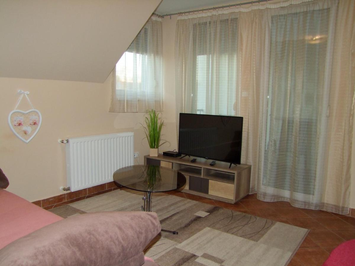Greta Apartman Хайдусобосло Экстерьер фото